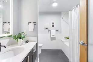 333 NW 9th Ave, Portland, OR 97209 - Photo 24