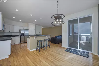 384 SW 105th Ter, Portland, OR 97225 - Photo 6