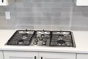 1555 N Young St, Lafayette, OR 97127 - Photo 4