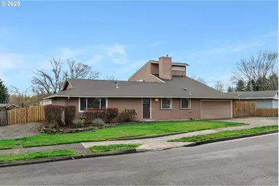 820 SE Barnes Ave, Gresham, OR 97080 - Photo 2