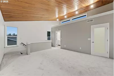 820 SE Barnes Ave, Gresham, OR 97080 - Photo 30