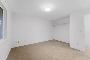 820 SE Barnes Ave, Gresham, OR 97080 - Photo 10