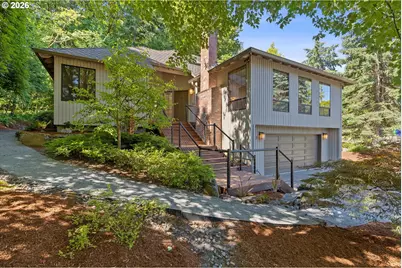10052 SW Balmer Cir, Portland, OR 97219 - Photo 2
