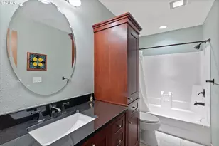 10052 SW Balmer Cir, Portland, OR 97219 - Photo 20
