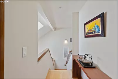 10052 SW Balmer Cir, Portland, OR 97219 - Photo 30