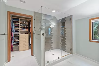 10052 SW Balmer Cir, Portland, OR 97219 - Photo 26