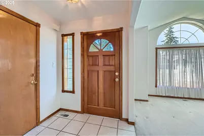 1552 NE 19th Loop, Canby, OR 97013 - Photo 4