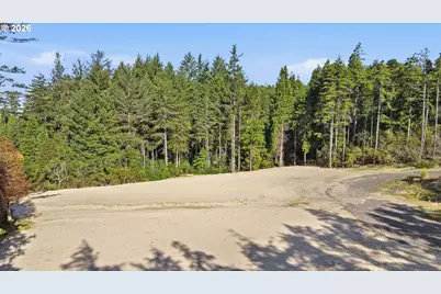 2215 Garfield St, North Bend, OR 97459 - Photo 6