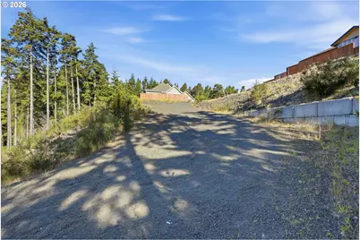 2215 Garfield St, North Bend, OR 97459 - Photo 16