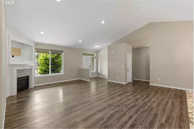 699 N Morrison St, Coos Bay, OR 97420 - Photo 14