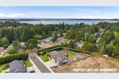 699 N Morrison St, Coos Bay, OR 97420 - Photo 48