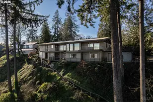 555 Grey Cliffs Dr, Saint Helens, OR 97051 - Photo 32