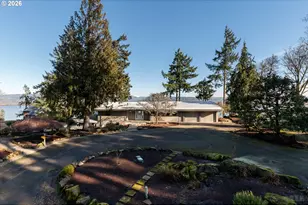 555 Grey Cliffs Dr, Saint Helens, OR 97051 - Photo 2
