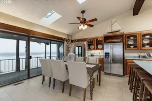 555 Grey Cliffs Dr, Saint Helens, OR 97051 - Photo 12