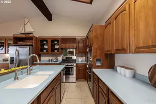 555 Grey Cliffs Dr, Saint Helens, OR 97051 - Photo 10