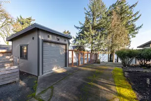 555 Grey Cliffs Dr, Saint Helens, OR 97051 - Photo 34