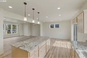 371 E 2nd Ave, Junction City, OR 97448 - Photo 14