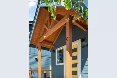 5601 SE Bybee Blvd #C, Portland, OR 97206 - Photo 2