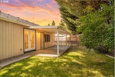 2369 NE Poynter St, Hillsboro, OR 97124 - Photo 28