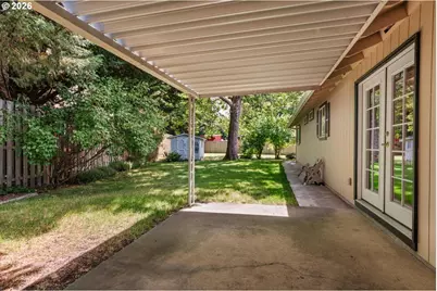 2369 NE Poynter St, Hillsboro, OR 97124 - Photo 32