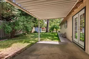 2369 NE Poynter St, Hillsboro, OR 97124 - Photo 32