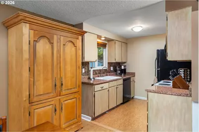2369 NE Poynter St, Hillsboro, OR 97124 - Photo 14