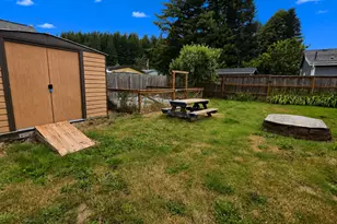 338 SE Egbert Ave, Siletz, OR 97380 - Photo 4