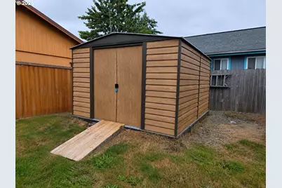 338 SE Egbert Ave, Siletz, OR 97380 - Photo 10
