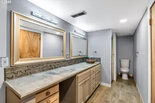 271 N 3rd St, Jefferson, OR 97352 - Photo 36