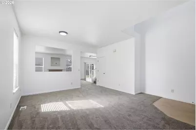 3906 Century Dr, Eugene, OR 97402 - Photo 8