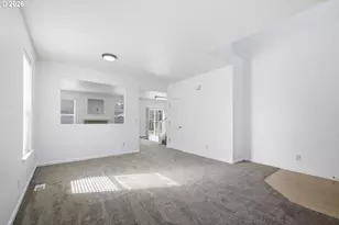 3906 Century Dr, Eugene, OR 97402 - Photo 8