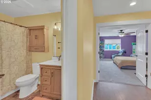 404 Vine Ave, Woodburn, OR 97071 - Photo 42