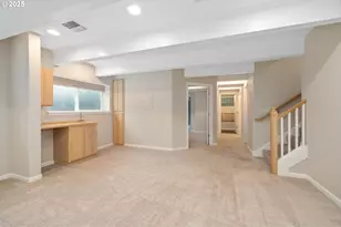 2541 NW Marsden Pl, Portland, OR 97229 - Photo 28