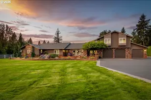 109 Bond Dr, Castle Rock, WA 98611 - Photo 2