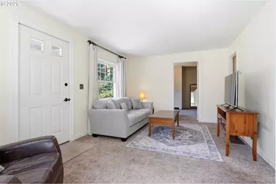 3115 SW Illinois St, Portland, OR 97239 - Photo 4