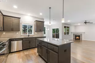 11369 NW 325th Ave, North Plains, OR 97133 - Photo 12