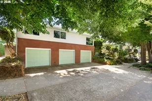 2940 SE Brooklyn St, Portland, OR 97202 - Photo 4