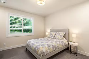 3425 SW 57th Ave, Portland, OR 97221 - Photo 26