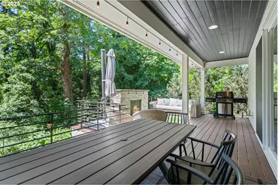 3425 SW 57th Ave, Portland, OR 97221 - Photo 18