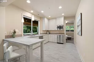 3425 SW 57th Ave, Portland, OR 97221 - Photo 22