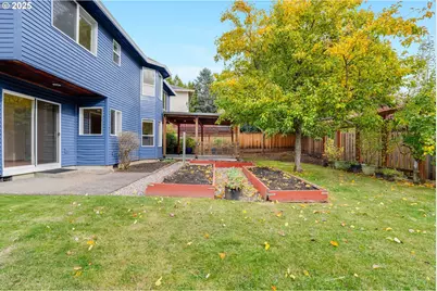 12064 SE Grand Vista Dr, Clackamas, OR 97015 - Photo 32