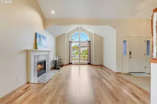 12064 SE Grand Vista Dr, Clackamas, OR 97015 - Photo 8