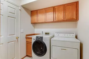 12064 SE Grand Vista Dr, Clackamas, OR 97015 - Photo 16