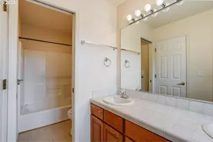 12064 SE Grand Vista Dr, Clackamas, OR 97015 - Photo 28