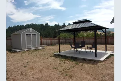 1340 NE Lisa Way, Myrtle Creek, OR 97457 - Photo 6
