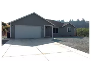1340 NE Lisa Way, Myrtle Creek, OR 97457 - Photo 4