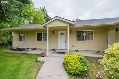 1396 Cascade Dr, Lebanon, OR 97355 - Photo 4