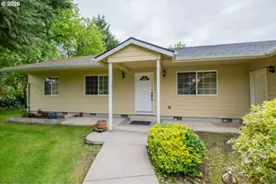 1396 Cascade Dr, Lebanon, OR 97355 - Photo 4