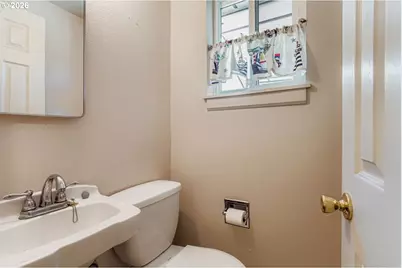 1700 SE 4th St, Gresham, OR 97080 - Photo 20