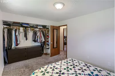 13614 SE Harrison Ct, Portland, OR 97233 - Photo 24
